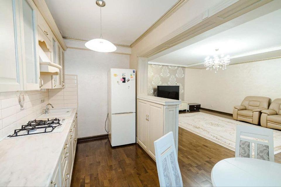 Cathedral Park And Pedestrian Zone Ultracentral Cozy Apartment In Kiszyniów Zewnętrze zdjęcie