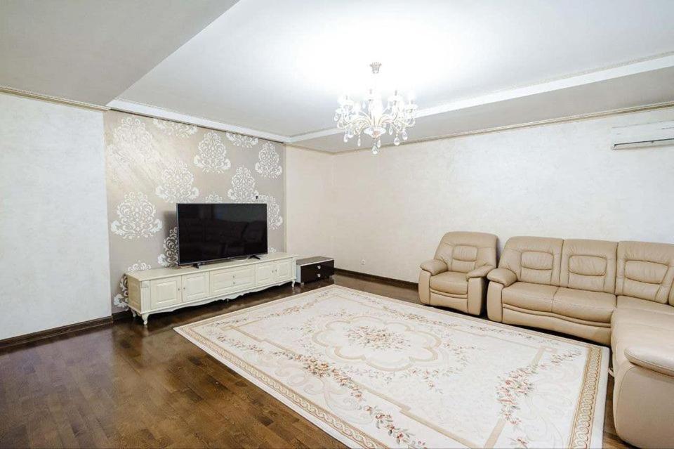 Cathedral Park And Pedestrian Zone Ultracentral Cozy Apartment In Kiszyniów Zewnętrze zdjęcie